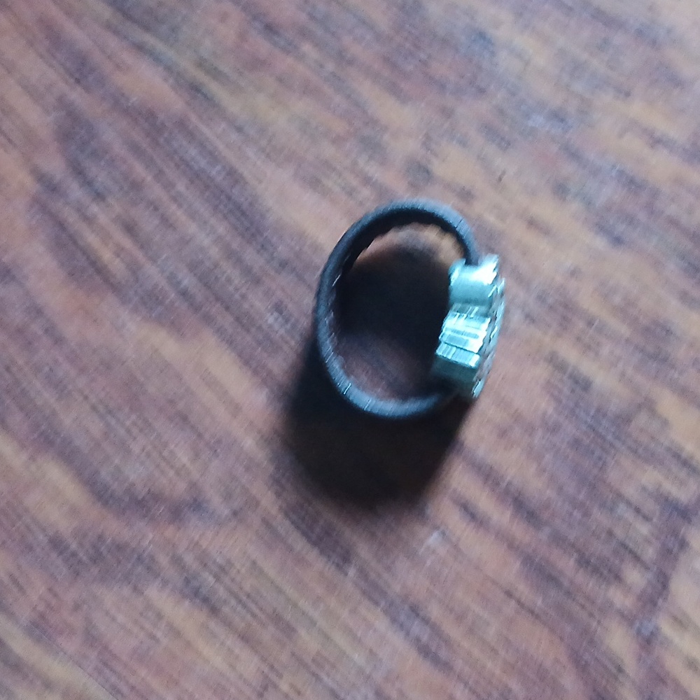 Leather‎ ring - Picture 2 of 7
